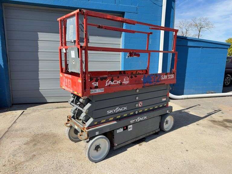 Skyjack  3226 SJ  Scissor Lift