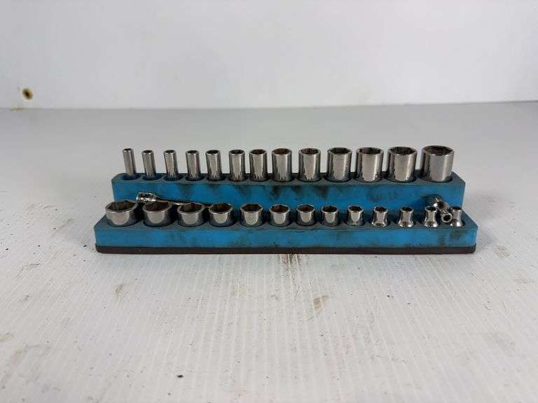 Snap-On Twenty-Eight Piece 1/4” Metric Sockets