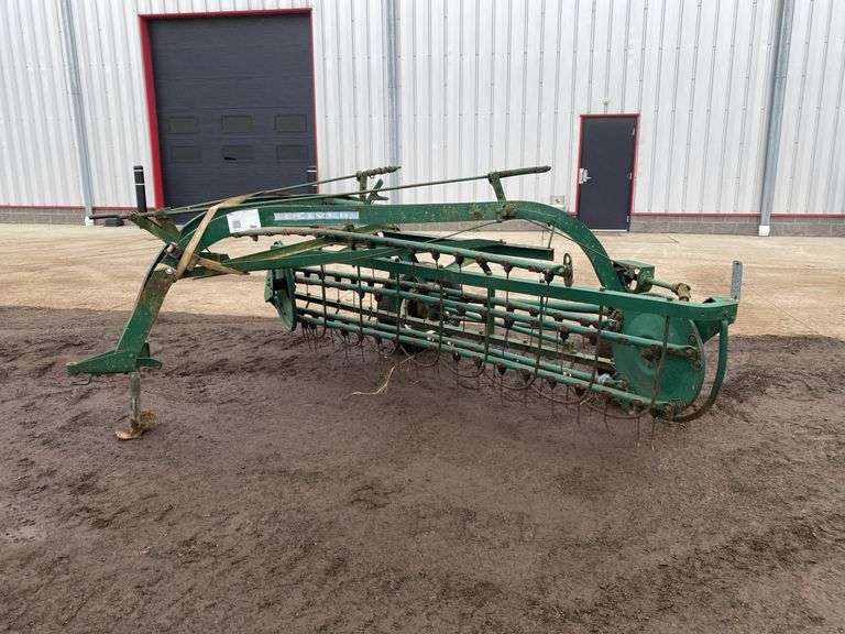 Oliver Bar Rake - RES Auction Services