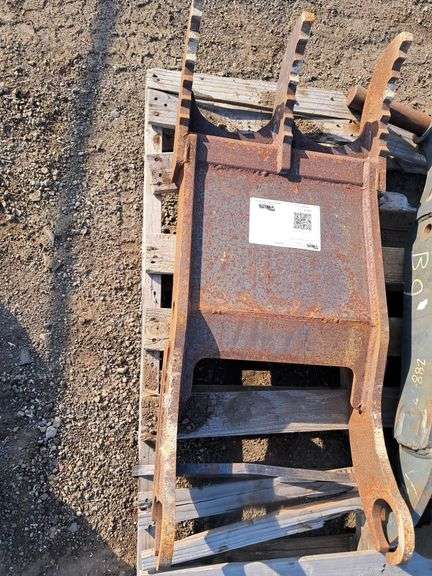 Hydraulic Excavator Thumb