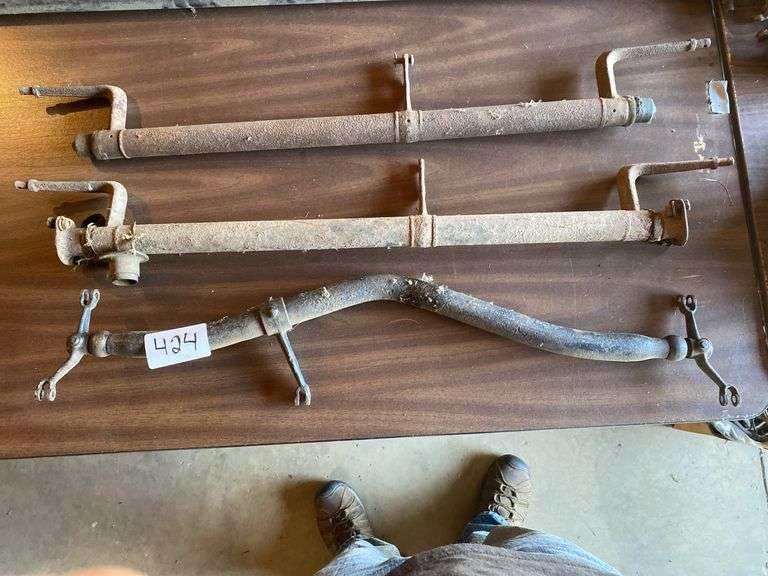 (3) Front/Rear Axle & Lift Assemblies - RES Auction Services