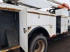 2003  International  7300  Bucket Truck