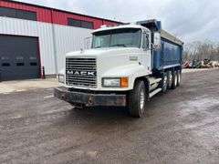 1999  Mack  CH6  Dump Truck