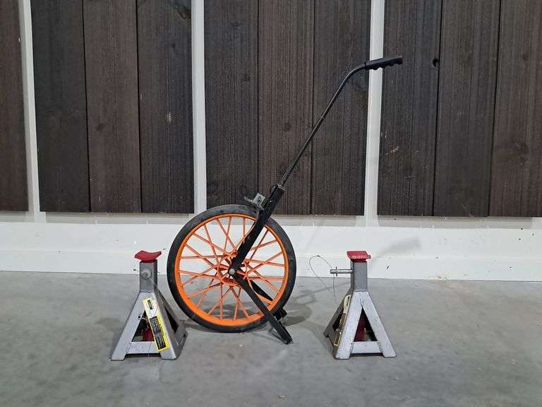 (2) Jack Stands & Measuring Wheel