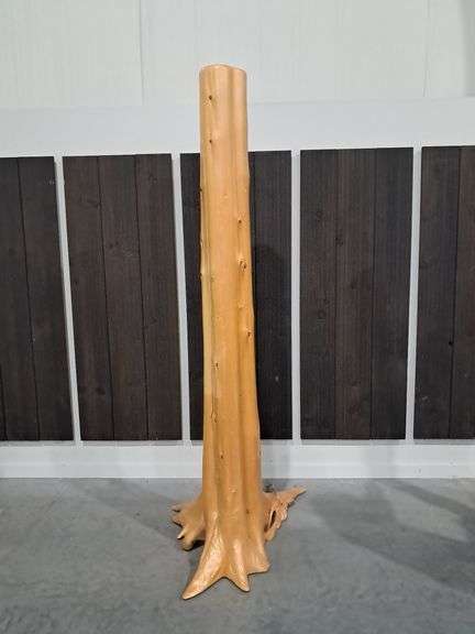 Wildlife Mount Tree
