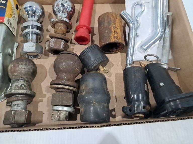 Hitch Pins, Balls & Electric Connectors