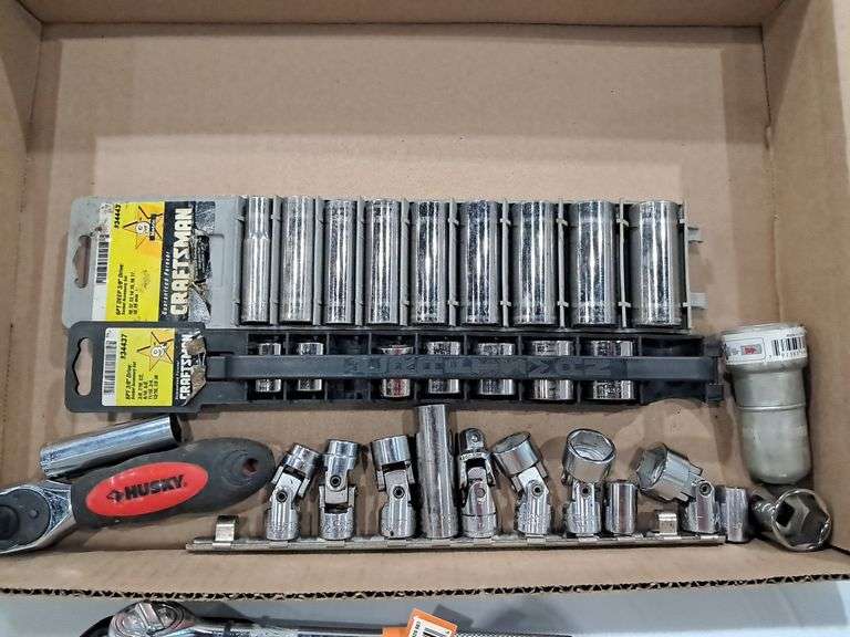 Assorted Sockets & Ratchets