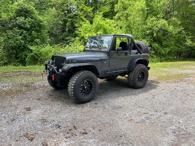 1988 Custom 2-Door Jeep