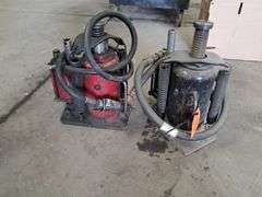 (2) Air Jacks