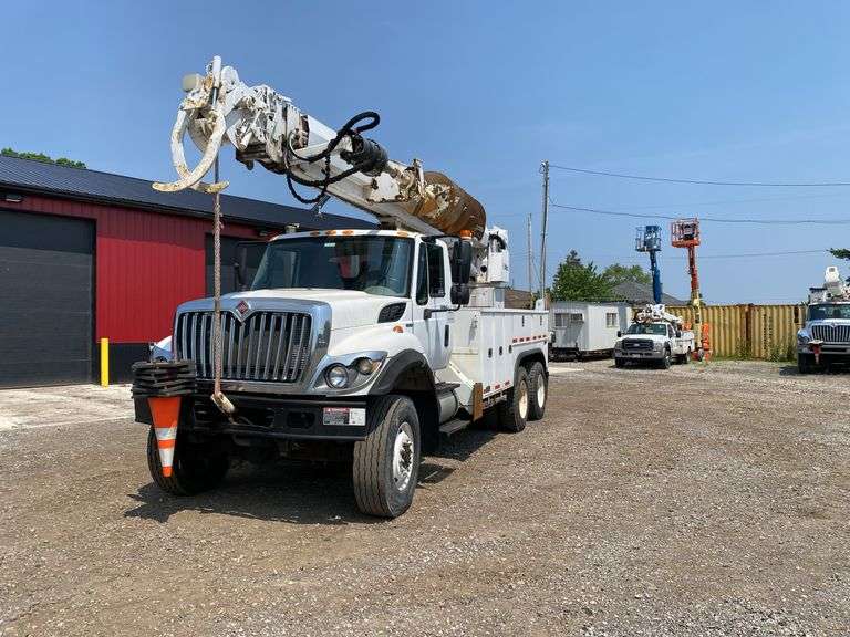 2009  International  SX525 Work Star  Auger Truck