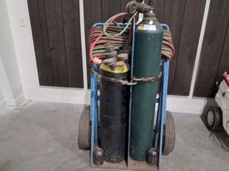 Cutting Torch w/ Tanks, Hose & Dolly