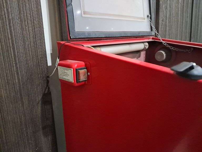 Jobsmart Sandblaster On Rolling Table