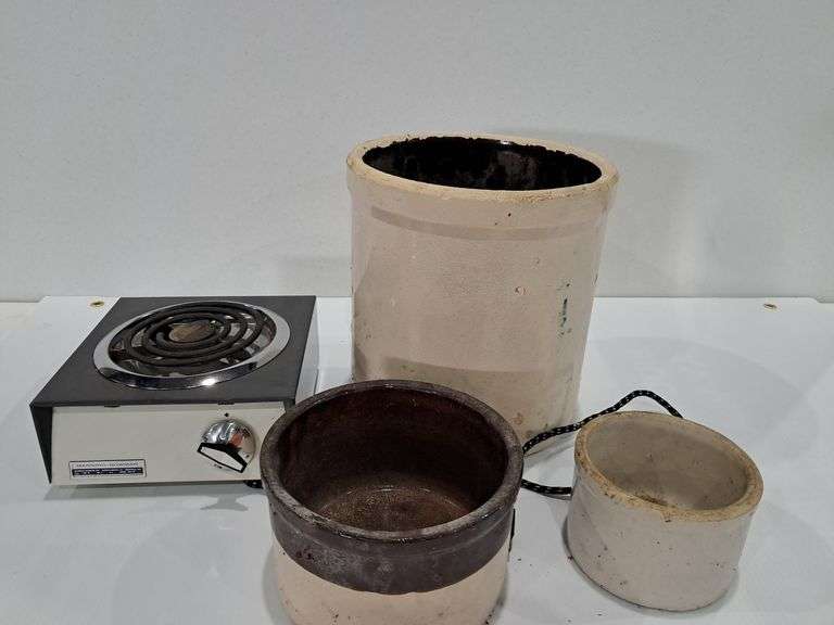 Electric Top Burner & Assorted Pots