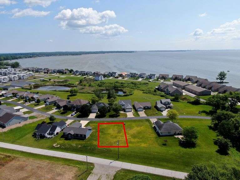 Lake Erie Building Lot