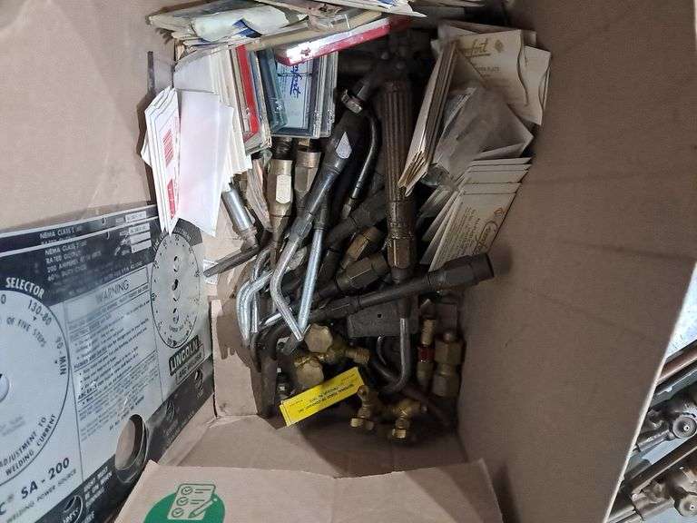 Torch Handles & Various Regulators