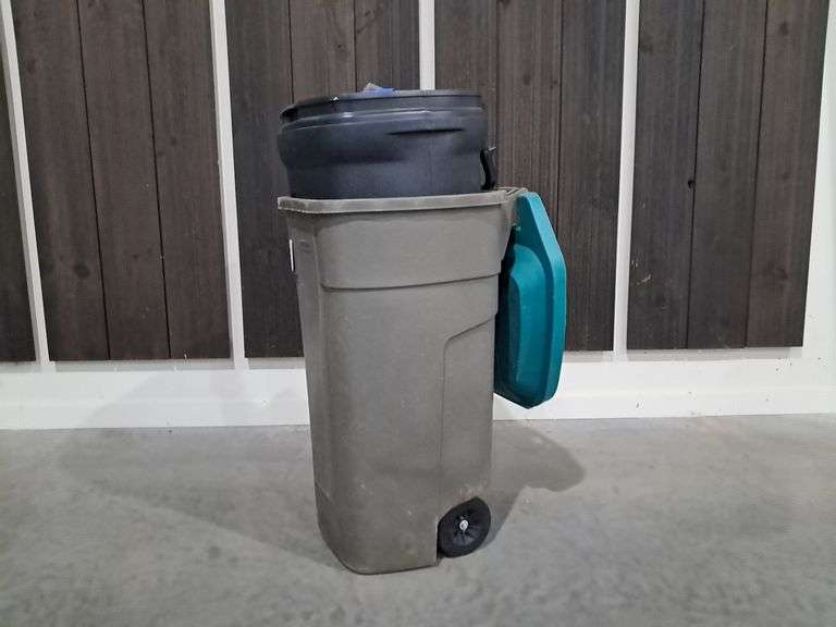 (2) Trash Cans & Tarp
