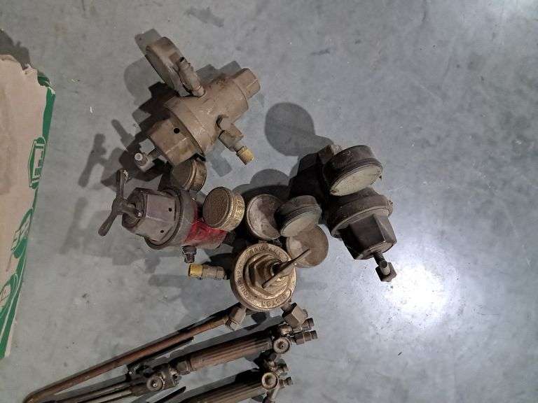 Torch Handles & Various Regulators