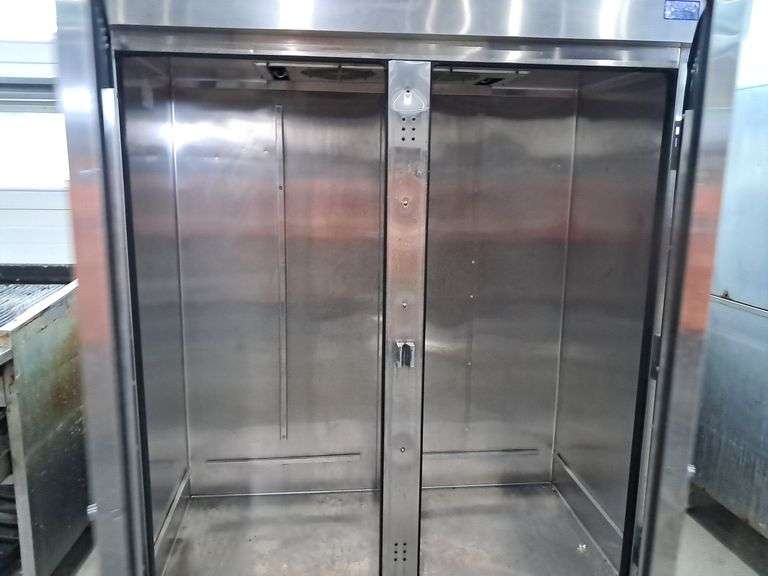 2-Door Cooler