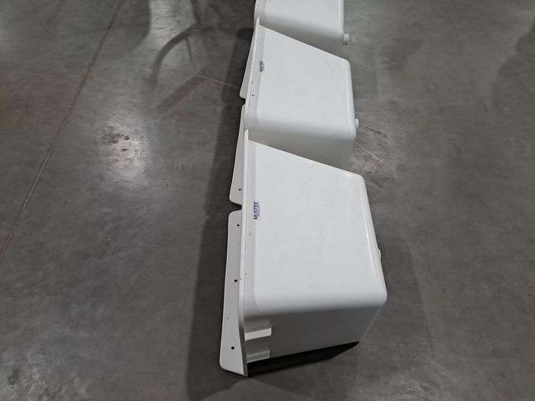 (3) Plastic Tubs