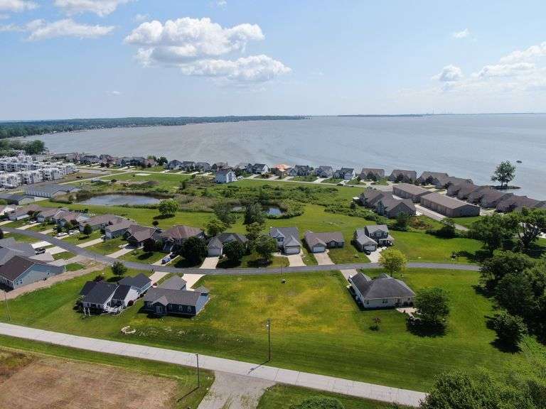 Lake Erie Building Lot