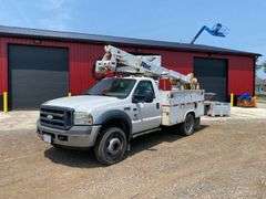 2006  Ford  F-550  Bucket Truck