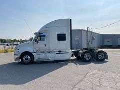 2017  International   Pro Star  Semi Truck