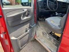 2010  GMC  Savana  Van