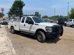 2015  Ford  F-250 XL  Ext. Cab Pickup