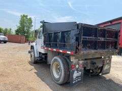 1985  International   S1700  Dump Truck
