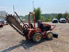 2011  Ditch Witch  Trencher