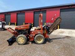 2011  Ditch Witch  Trencher
