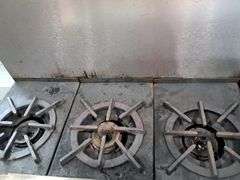 6-Burner Stove w/ Grill