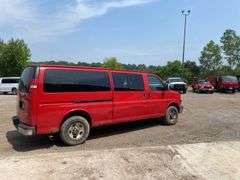 2010  GMC  Savana  Van