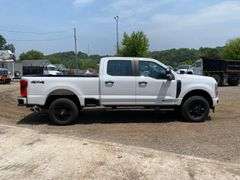 2023  Ford  F-250 STX  Crew Cab Pickup