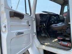 1989  International Navistar  S2300  Dump Truck