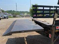 2007  International  4300  Stake Bed Truck