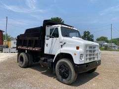 1989  International Navistar  S2300  Dump Truck
