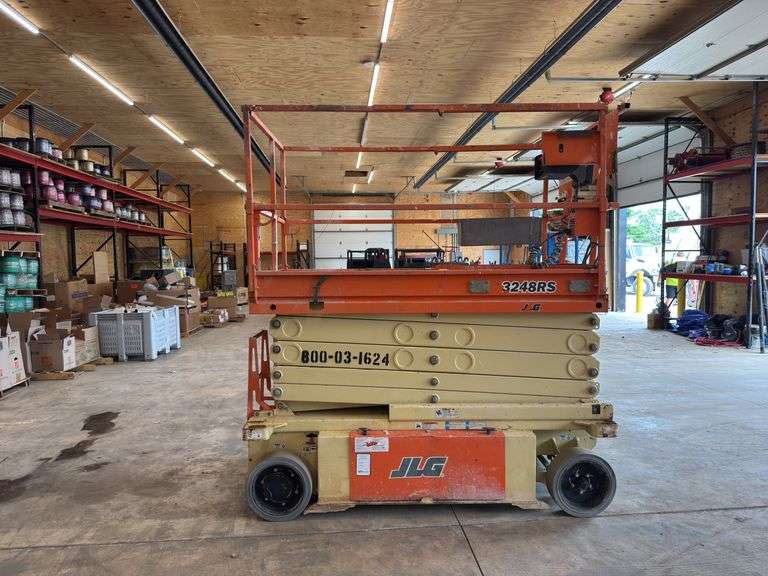 JLG  3248 RS  Scissor Lift