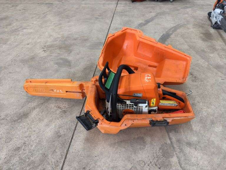 Stihl MS 290 20” Chain Saw & Cover
