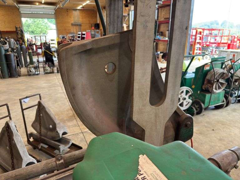 Massive Greenlee Pipe Bender w/ (4) Bending Shoes & Accessories
