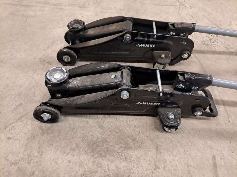 (2) Husky Jacks