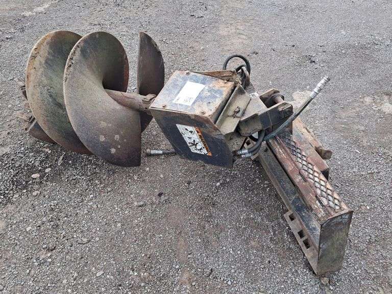 Lowe MFG  Post Hole Digger