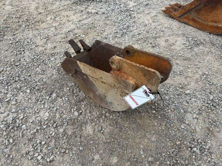 10” Backhoe Bucket