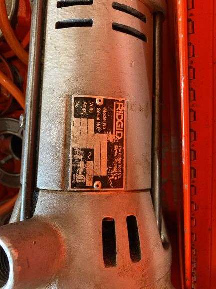Rigid Power Drive Pipe Threader w/ Dyes