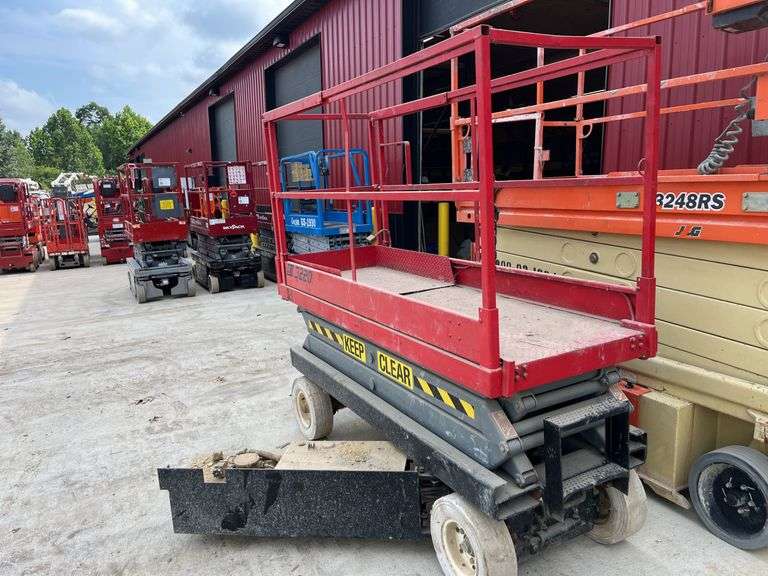 Skyjack  SJI 3220  Scissor Lift