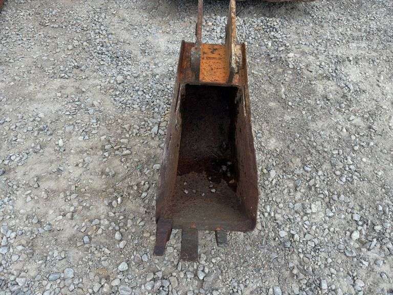 10” Backhoe Bucket