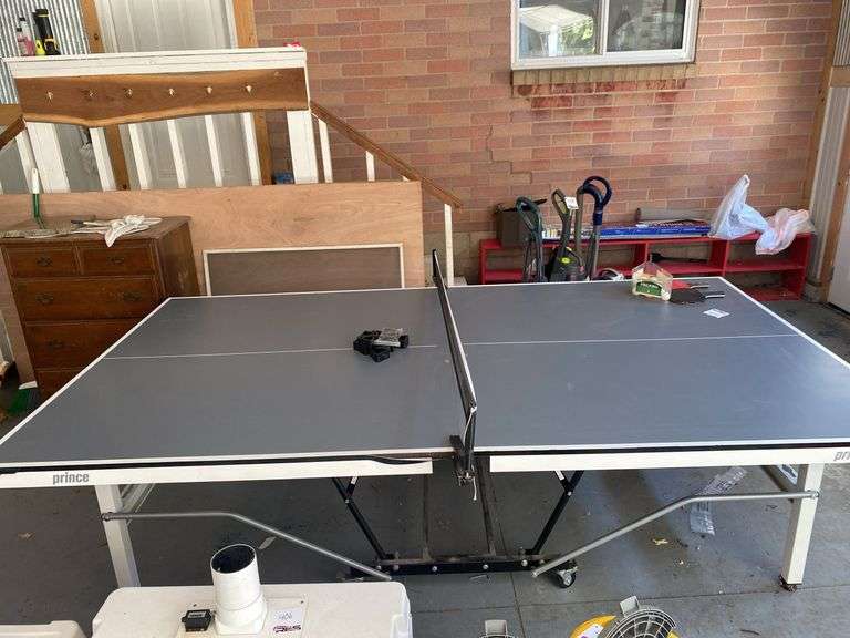 Prince Ping Pong Table w/ (2) Paddles & Extra Balls