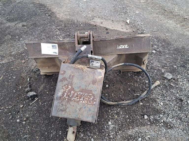 Lowe MFG  Post Hole Digger