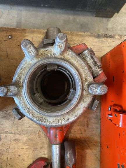 Rigid Ratchet Threader