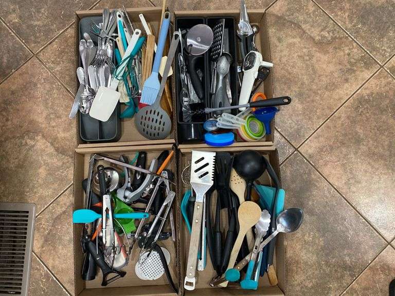 Various Kitchen Utensils